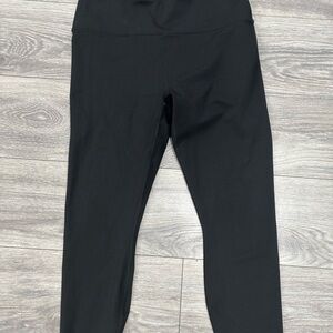 Fabletics Women’s Boost PowerHold High-Waisted 7/8 Black Leggings Size L Used
